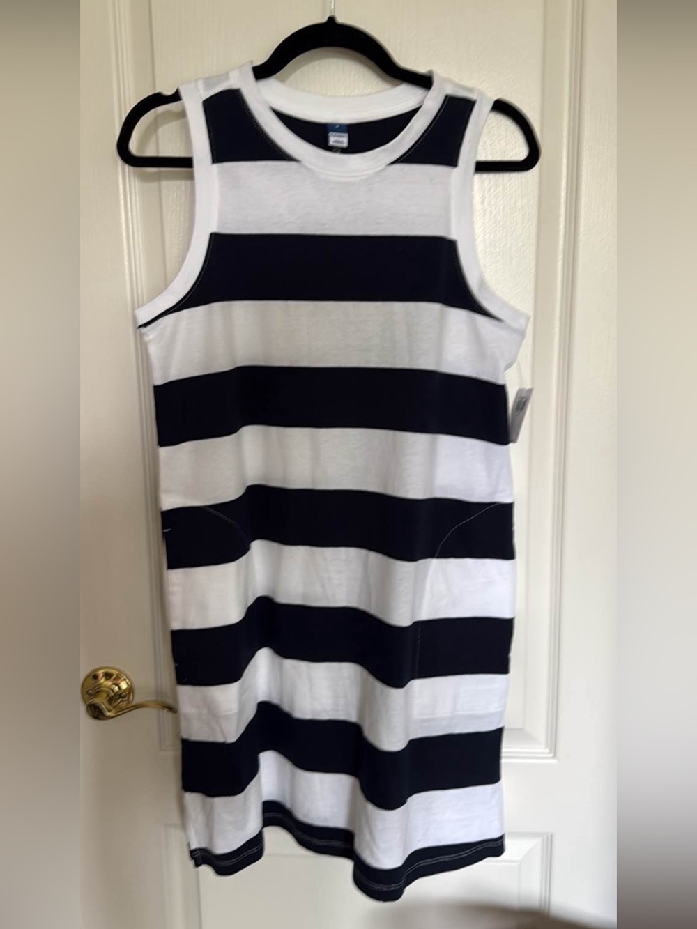 Old Navy White & Navy Striped Dress with Pockets 🤍